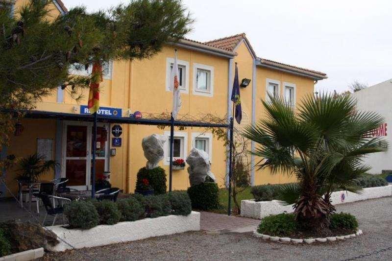 Brit Hotel Salon De Provence Экстерьер фото