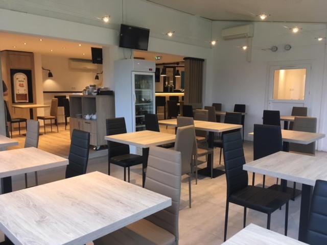 Brit Hotel Salon De Provence Экстерьер фото